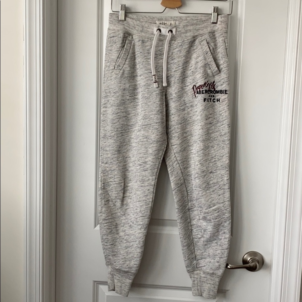 Abercrombie & Fitch joggers grey size xs